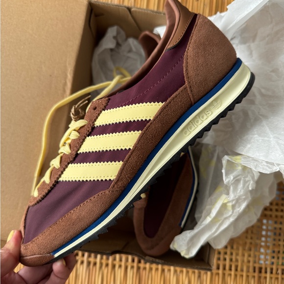 NEW adidas Women's SL72 OG Shoes Sz 7.5 - Picture 1 of 5